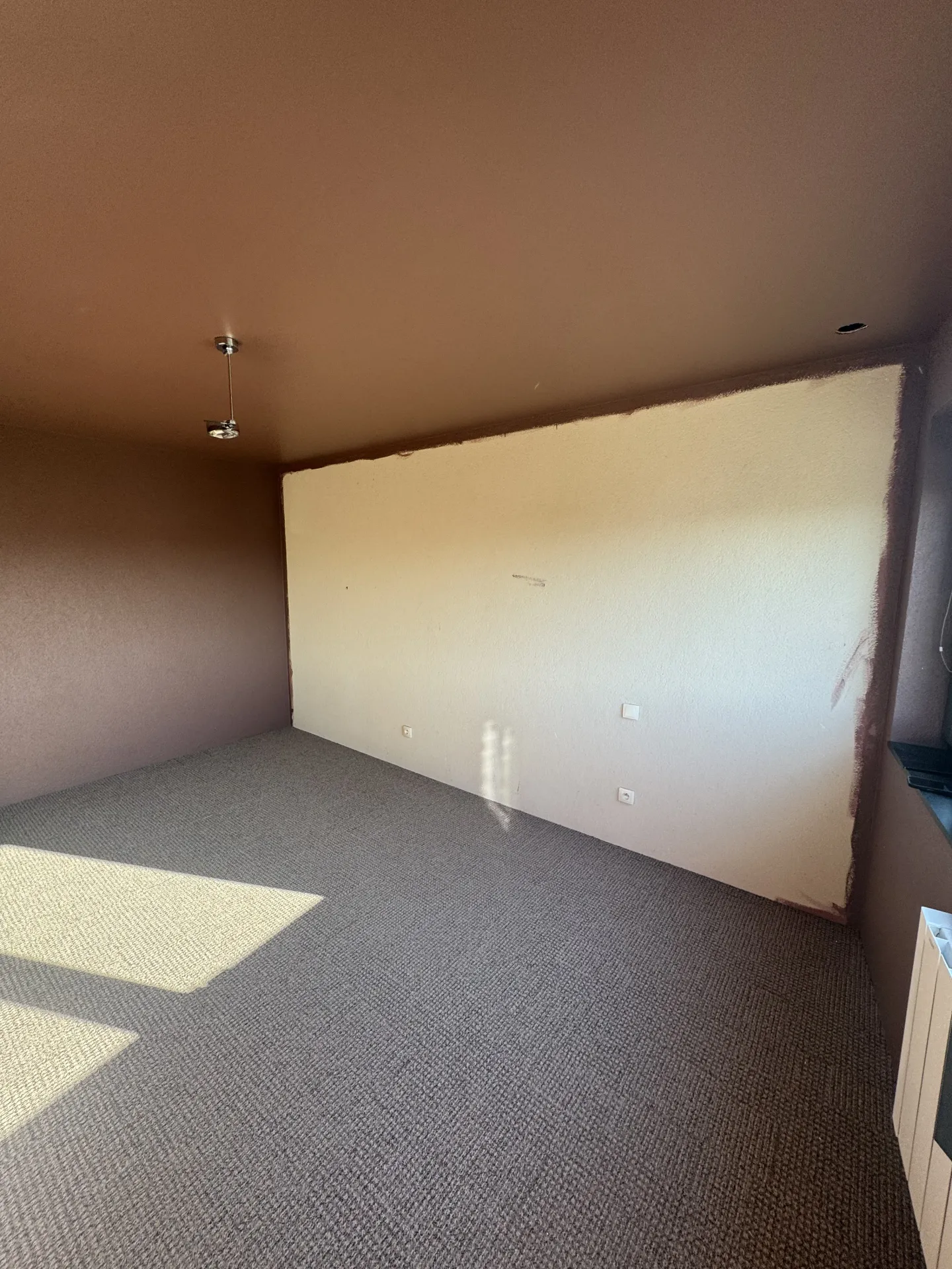 Mobilier italien et habillage mural sur mesure a Schoeneck — Avant