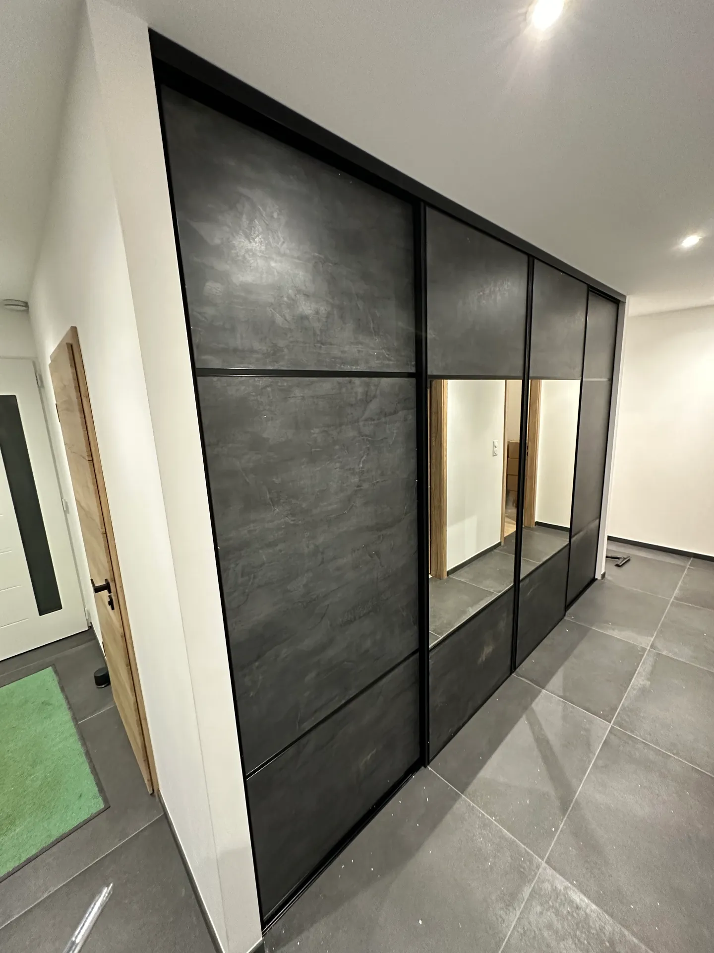 Placard sur mesure avec portes coulissantes à Kerbach